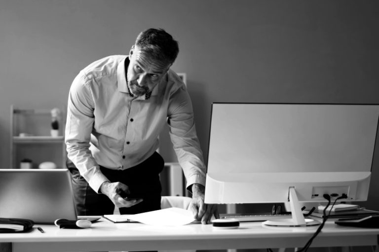 Diebstahl am Arbeitsplatz Definition, Möglichkeiten und Rechtsprechung